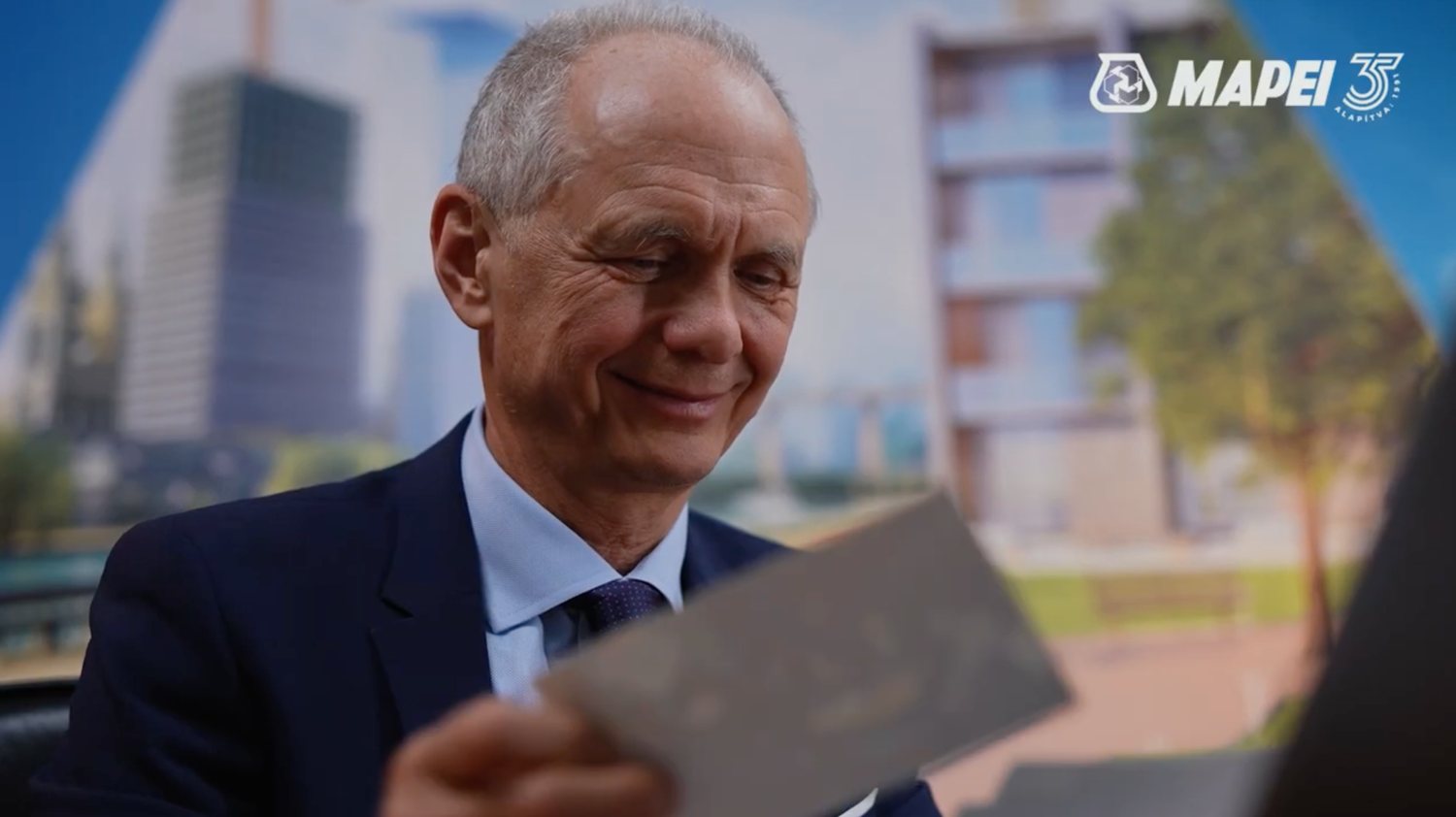 Mapei videó referencia előnézet