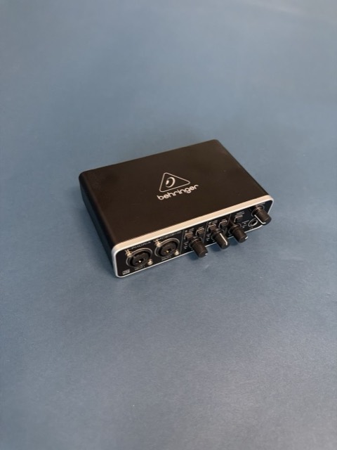 Behringer UMC202HD